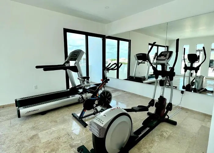 Spacious Ground Floor *